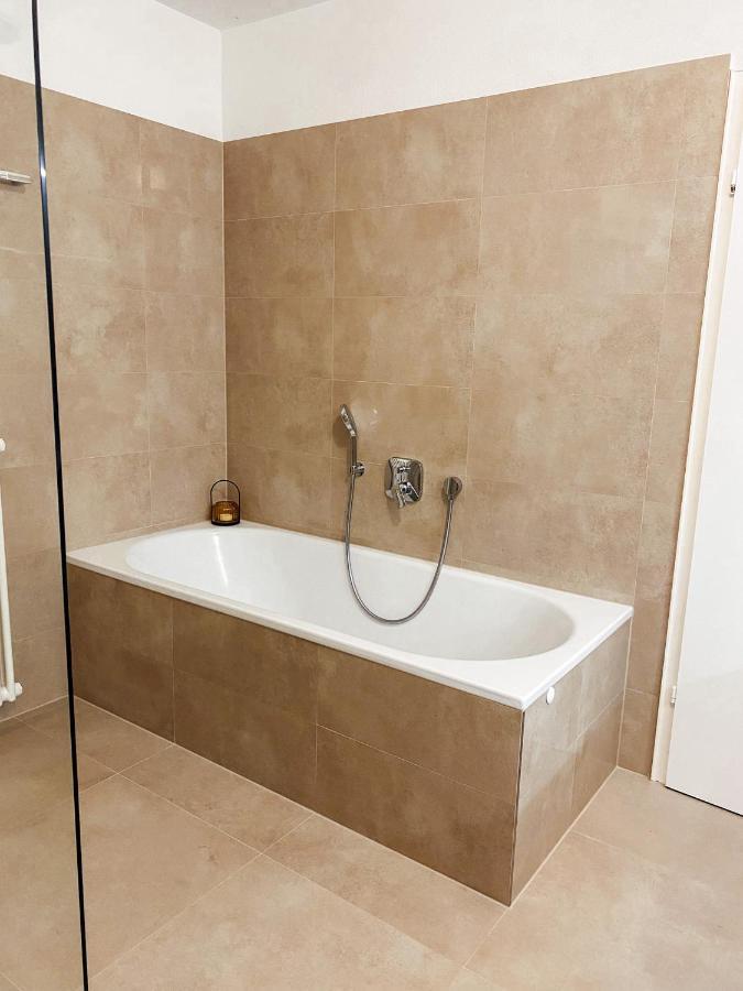 רייכנאו Ferienwohnung Findling מראה חיצוני תמונה